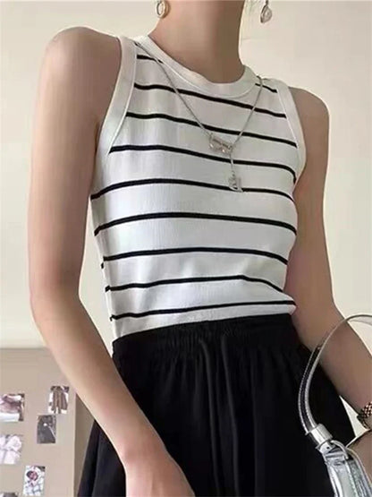 Women's Striped Chain Crop Tank Top